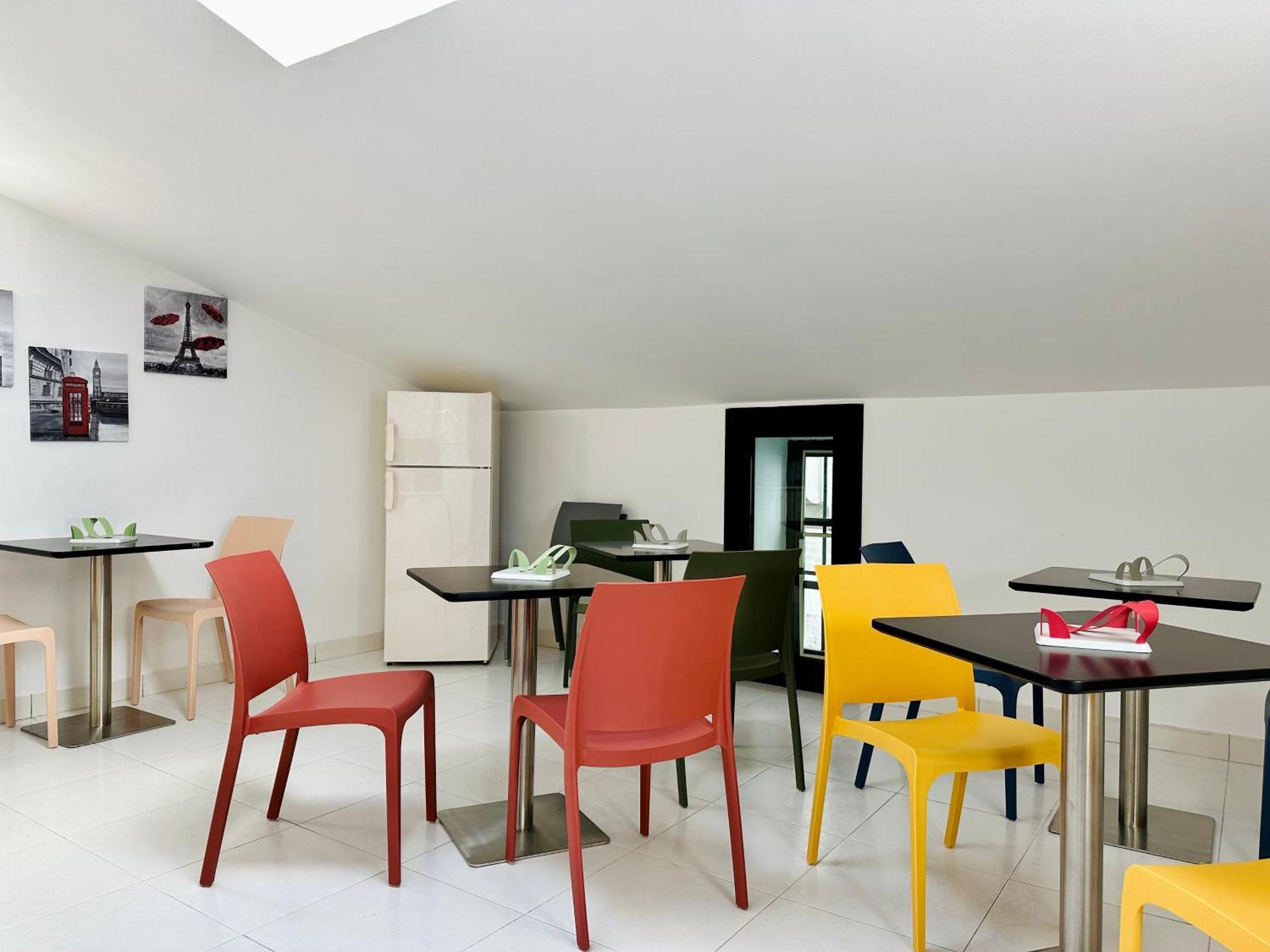 Unique Rooms In Centro Citta Bagno Privato E Climatizzatore Ragusa Exterior photo